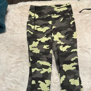 Lululemon leggings - never worn